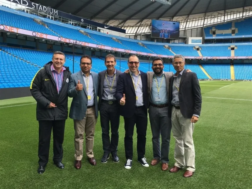 qnetcity-manchester-city-etihad-stadium-watch-unvieling-1-1_11zon