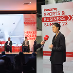 QNET’in sponsor olduğu Fanatik Sports & Business Summit 2023 ‘Olimpik Branşlar’ oturumundan bir kare – olimpiyat şampiyonları ve genç sporcular sahnede