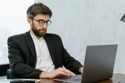 Girisimcilikte Basariyi Etkileyen 5 Temel Faktor