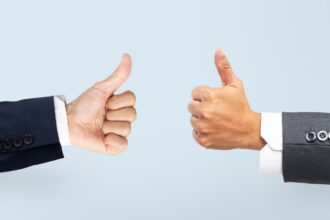 beden-dili-ile-guclu-bir-ilk-izlenim