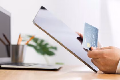 Sosyal Ticaret & Doğrudan Satış: E-Ticaretin Geleceği Nasıl Şekilleniyor?