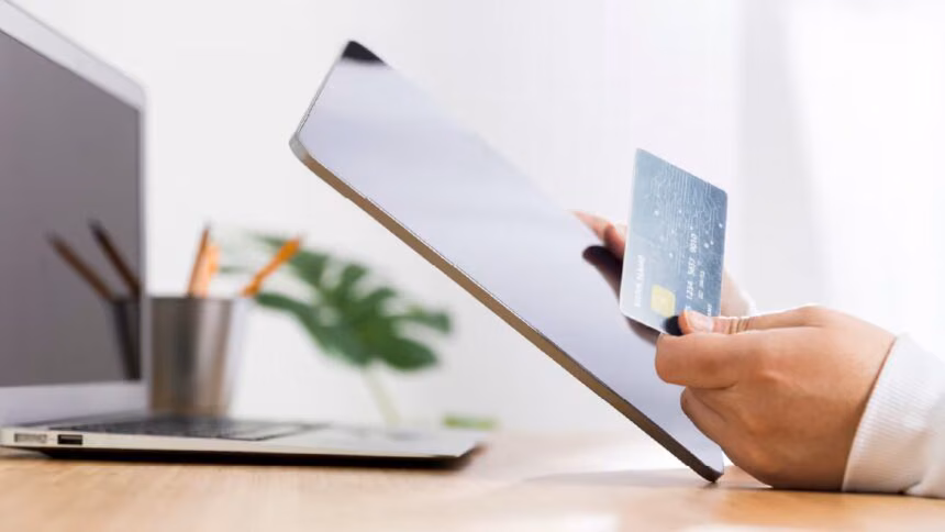 Sosyal Ticaret & Doğrudan Satış: E-Ticaretin Geleceği Nasıl Şekilleniyor?